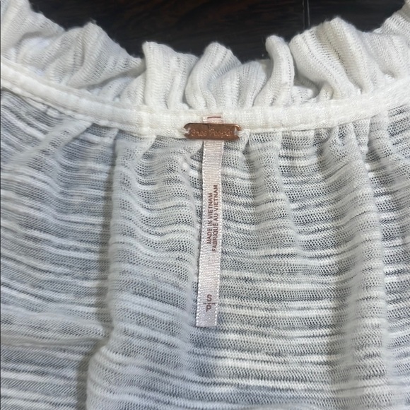 Free People Dorothy Short Sleeve Puff Sleeve Ruffled Tie Front Crop Top Size S - Picture 4 of 7